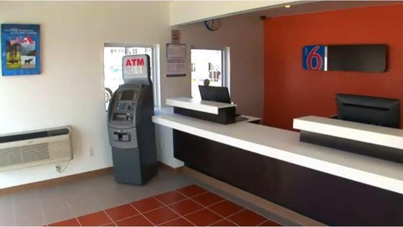 Motel 6-Long Beach, Ca - International City Eksteriør bilde